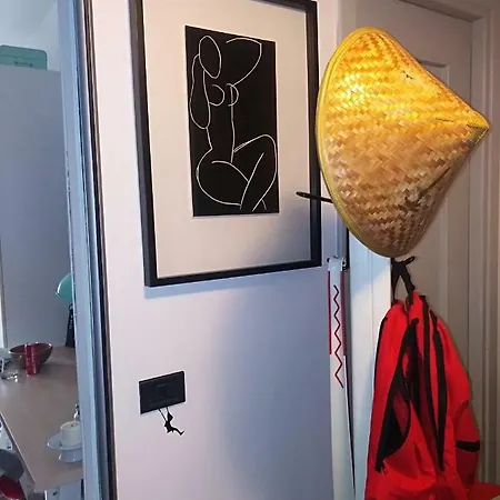 Apartment Glam In